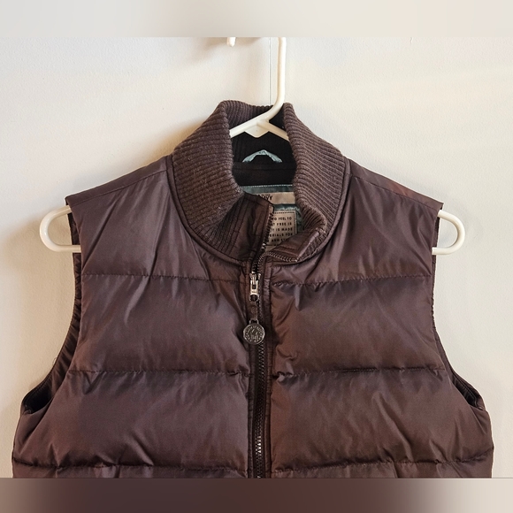 Old Navy Frost-Free Down Winter Vest in Women's M - Picture 2 of 13